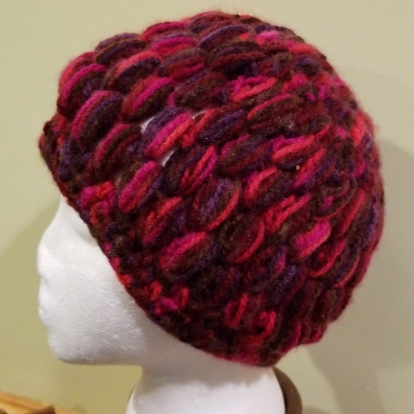 NEW HANDMADE CROCHET HAT - Picture 6 of 7